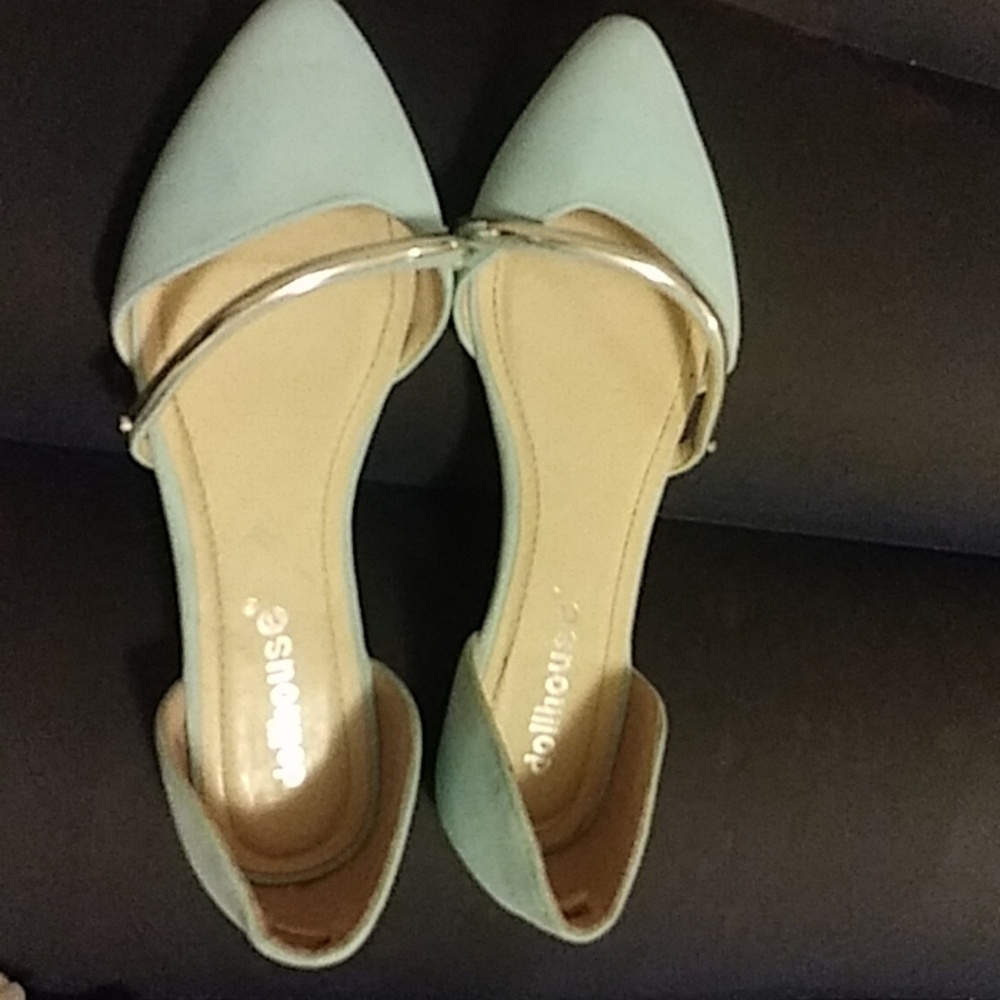 Dollhouse flats